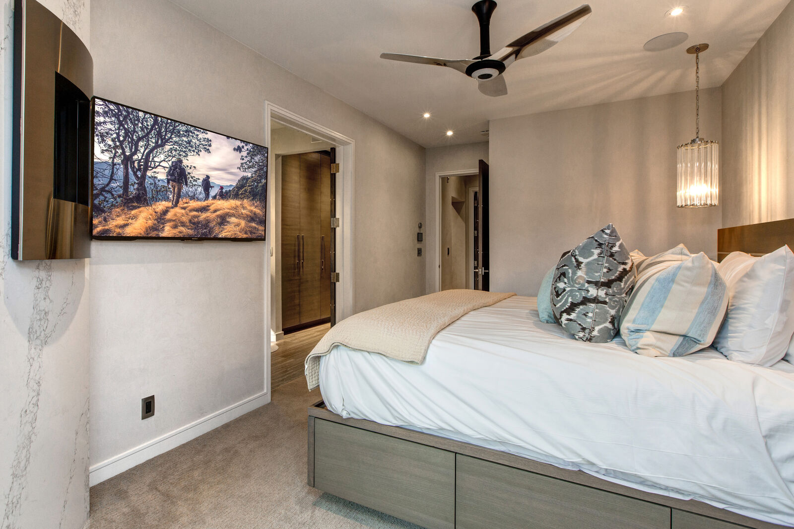 Boulder House - Image 24