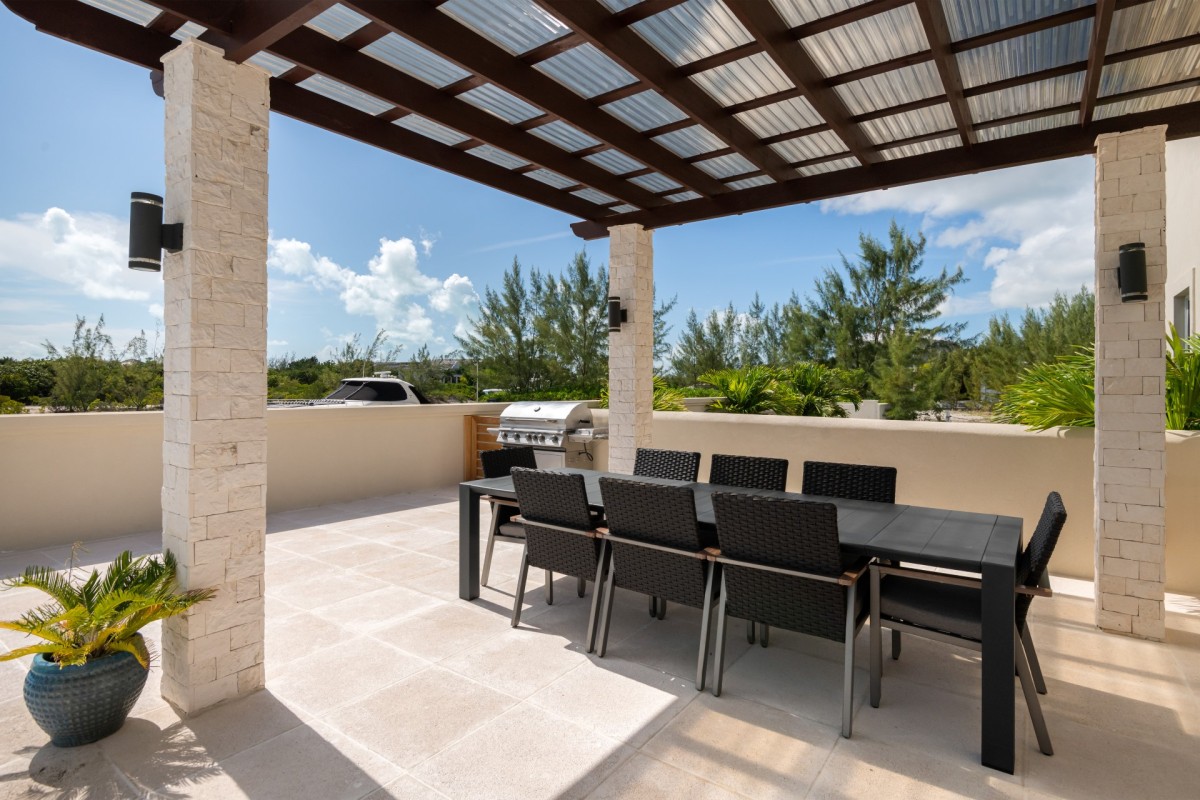 Kira Isle Home - Image 31