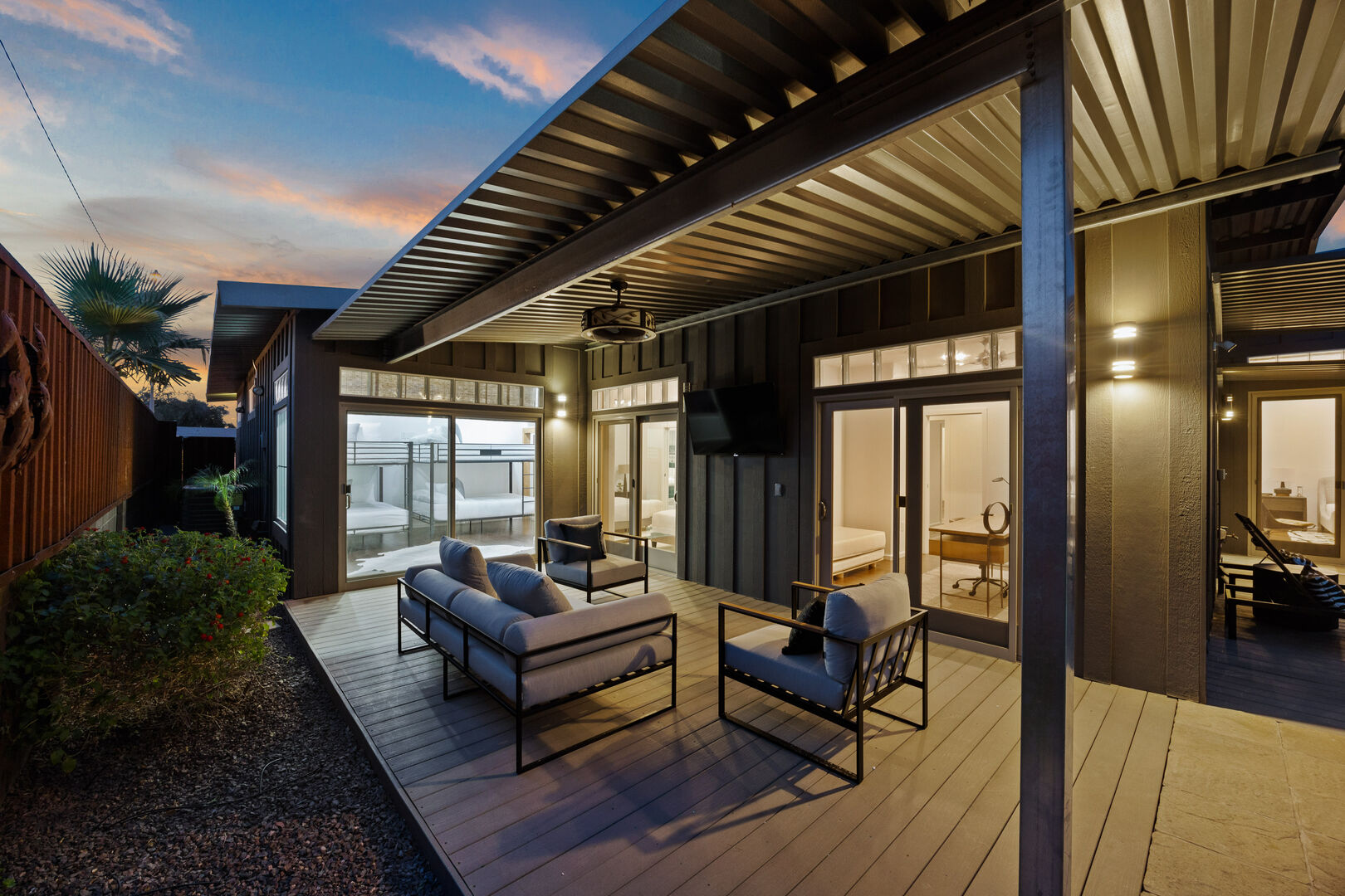 Waterfall House - Image 31