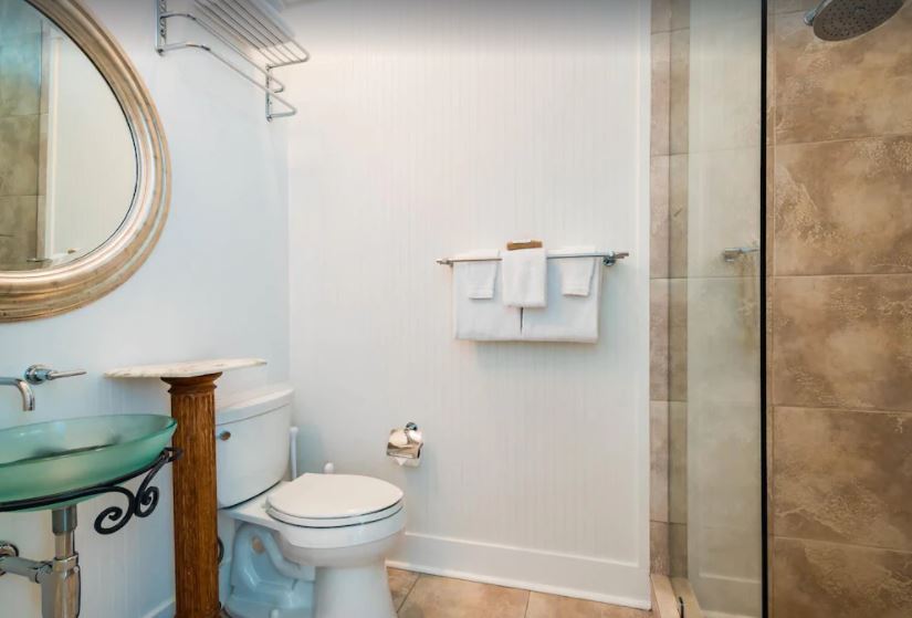 Seaside Manor - Image 25