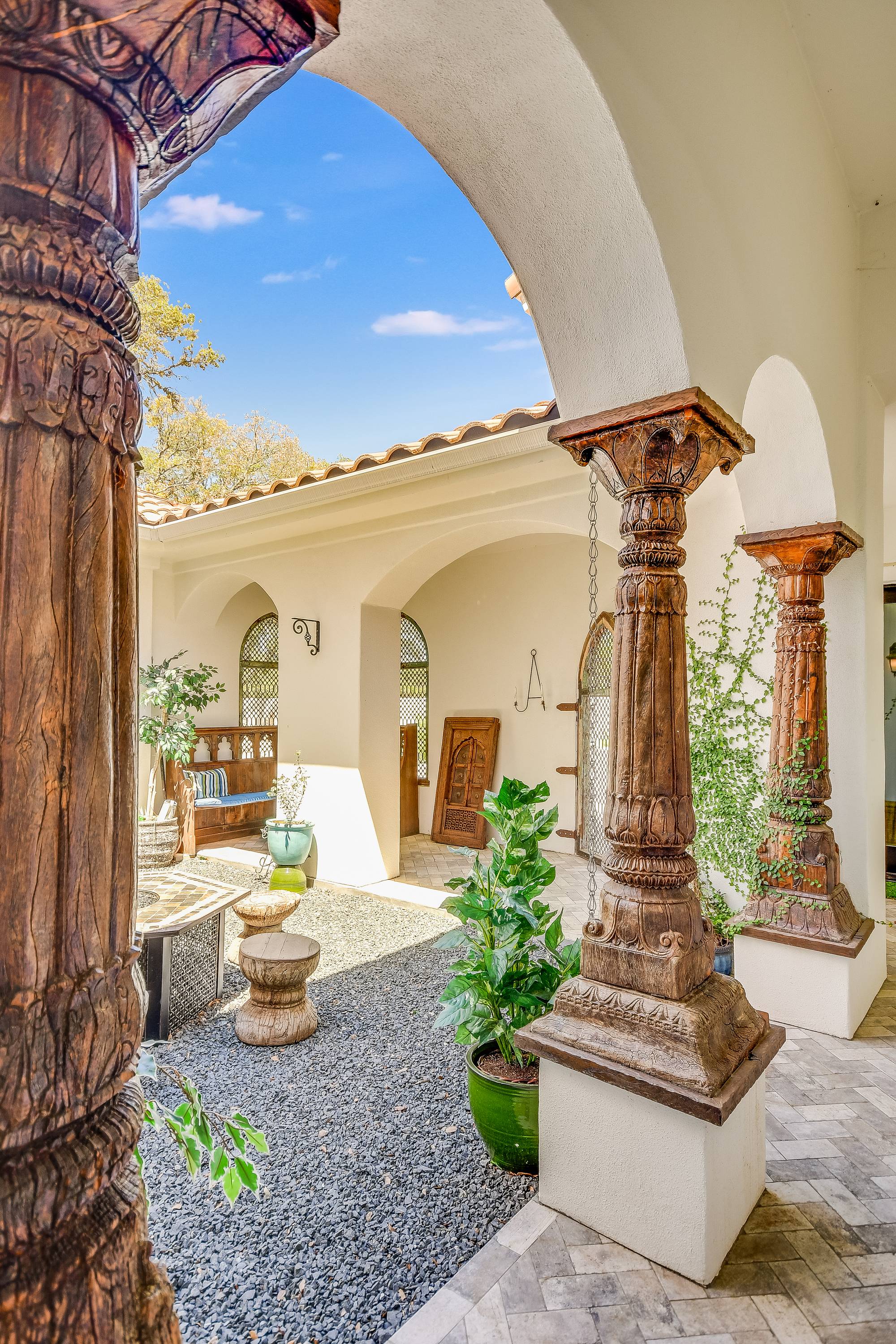 Lima Place - Image 44