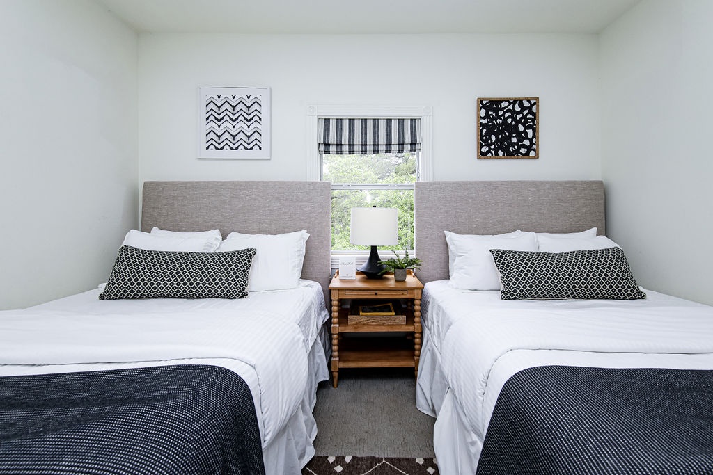 Hideaway Manor - Image 28