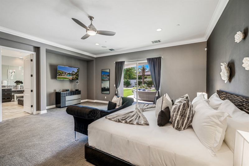 Selena Place - Image 22