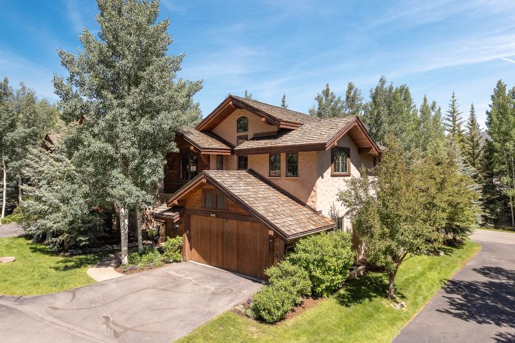 Berg Manor - Image 50