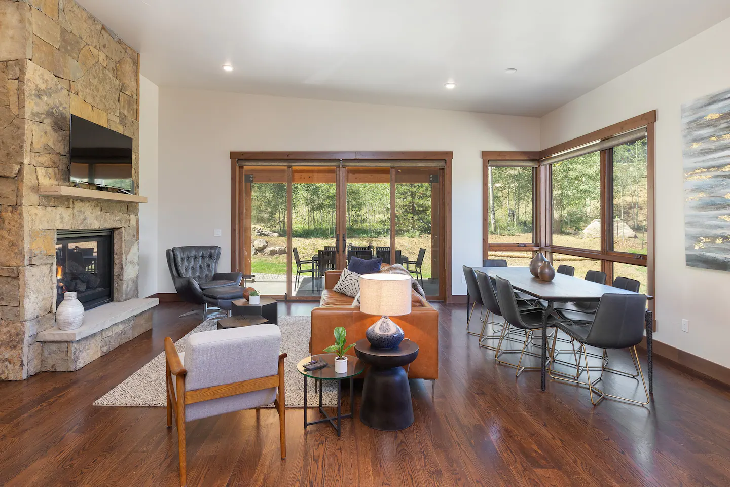 Summit Home - Image 4