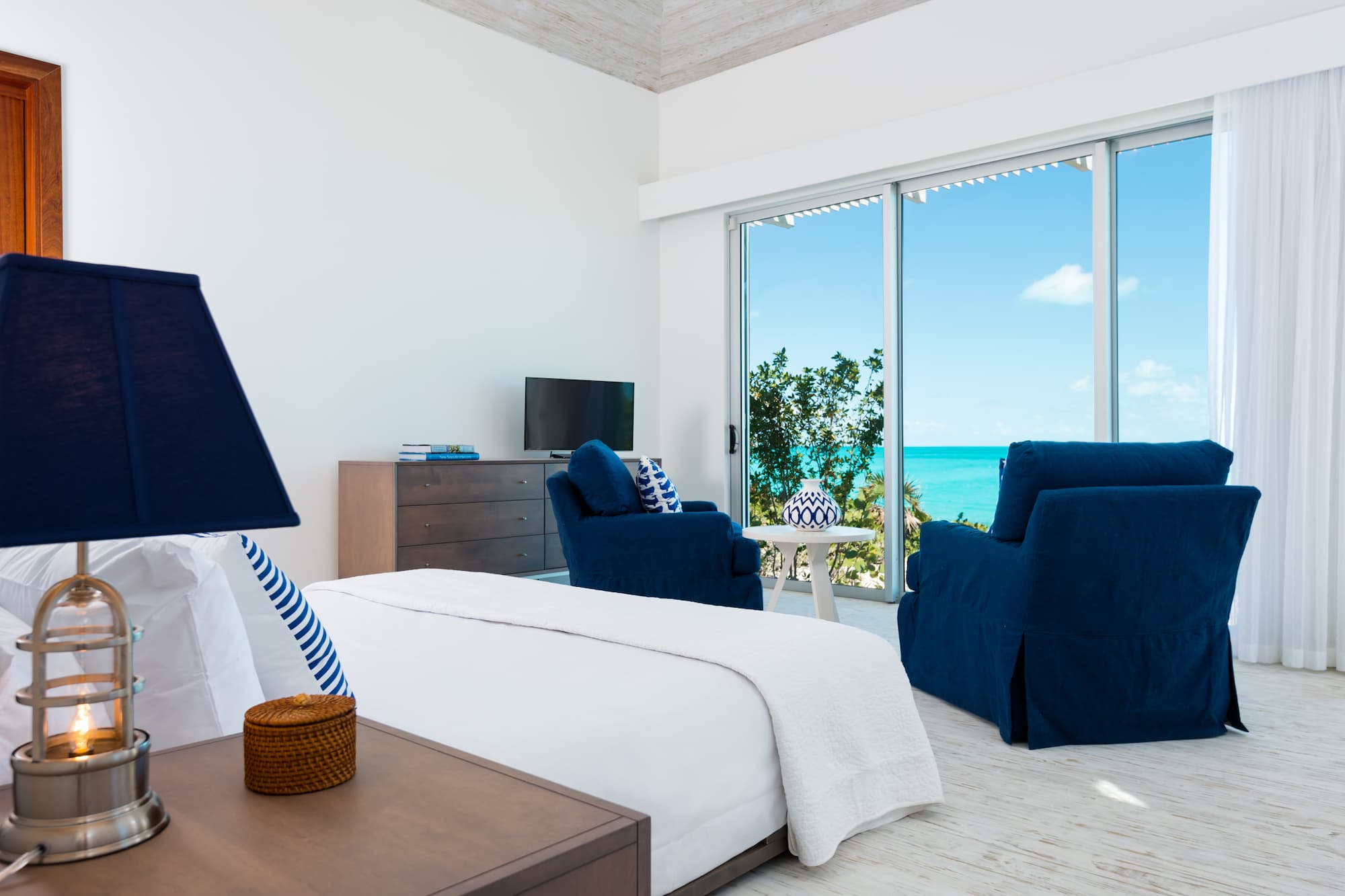 Ocean Waves Place - Image 9