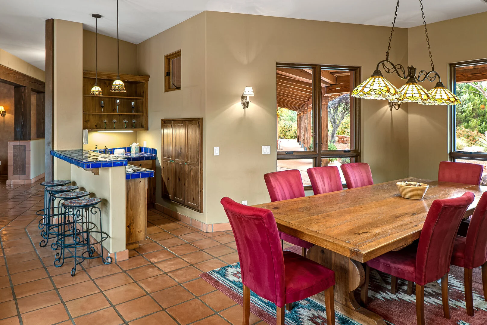 Hotsko House - Image 8