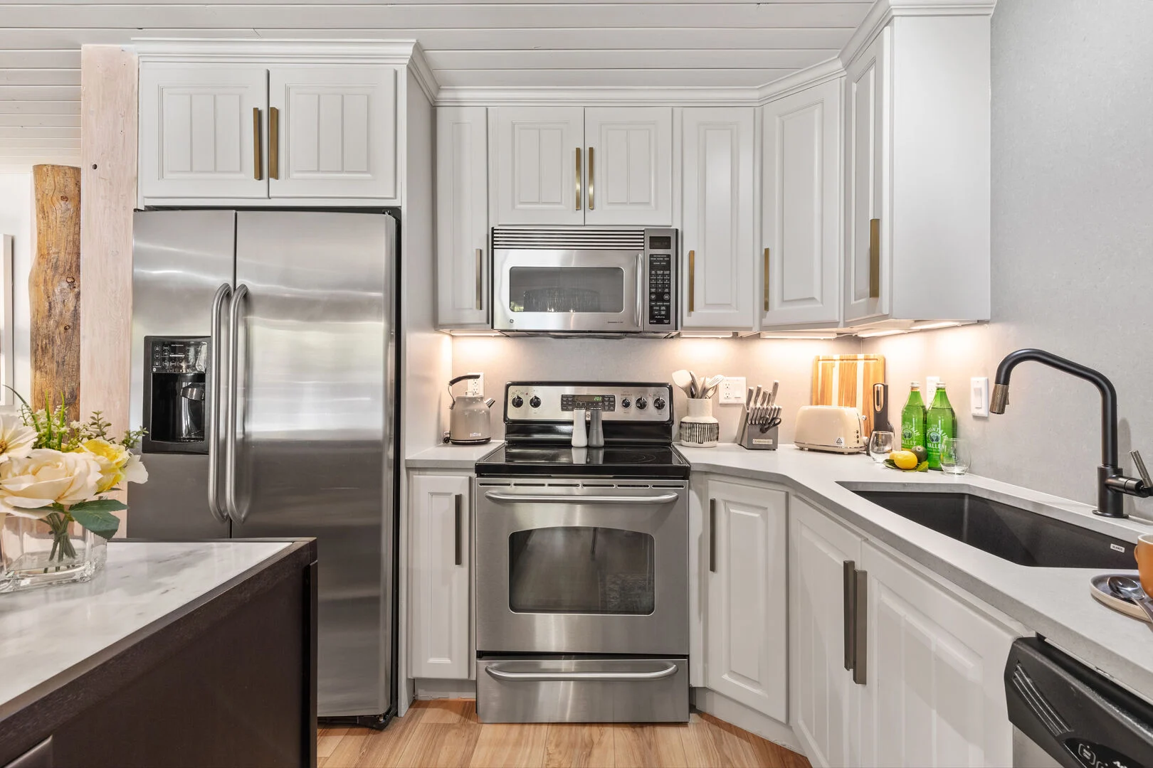 Silver Lake Home - Image 15