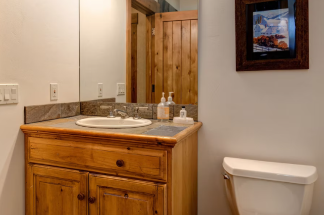 Edge Home - Image 25