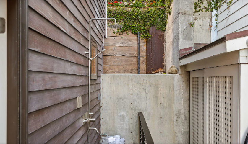 Sandy Shore Home - Image 28