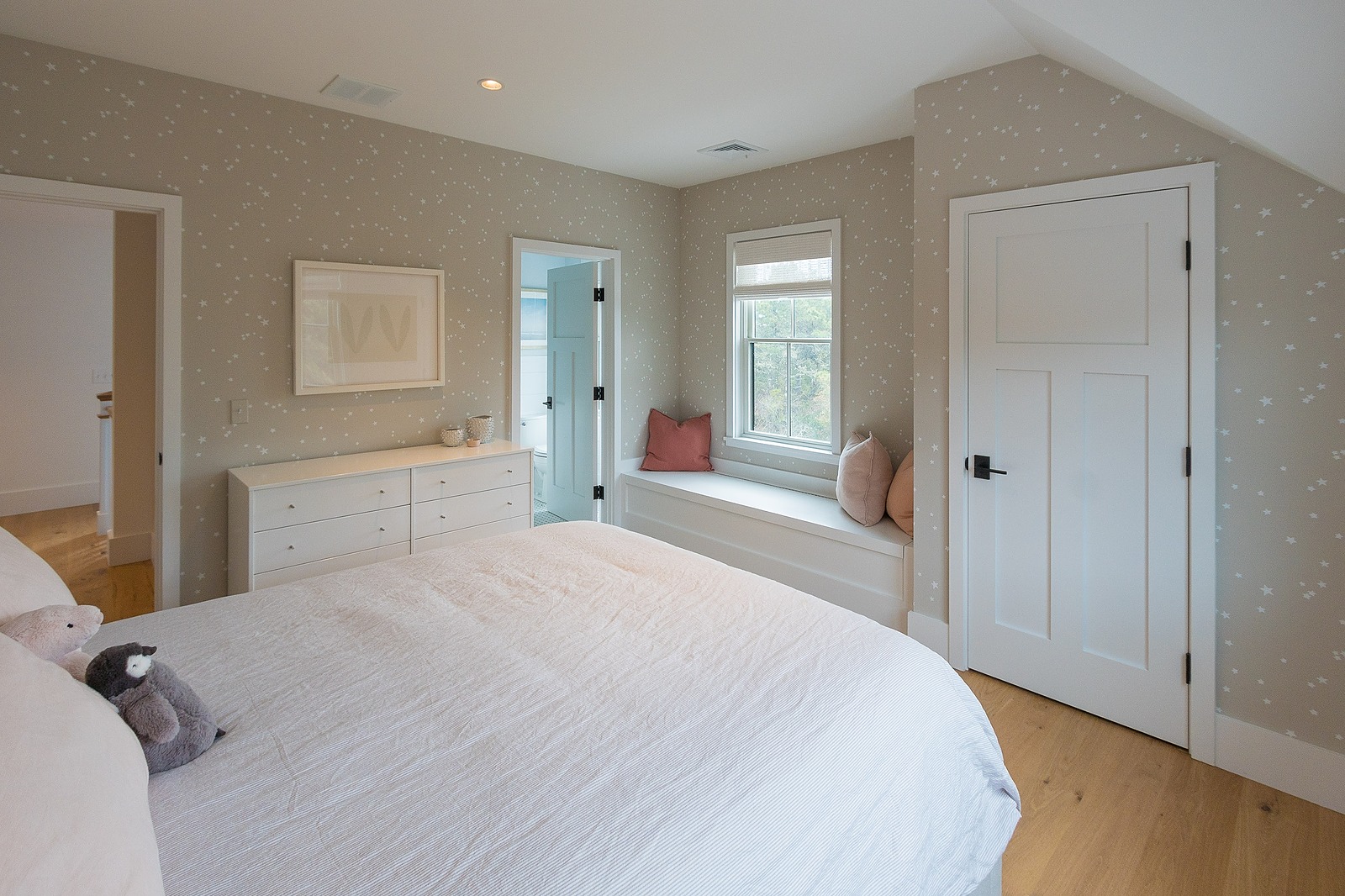 Field Place - Image 17