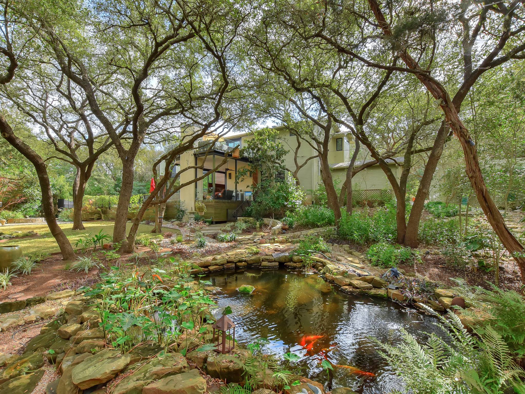 Pecan House - Image 35