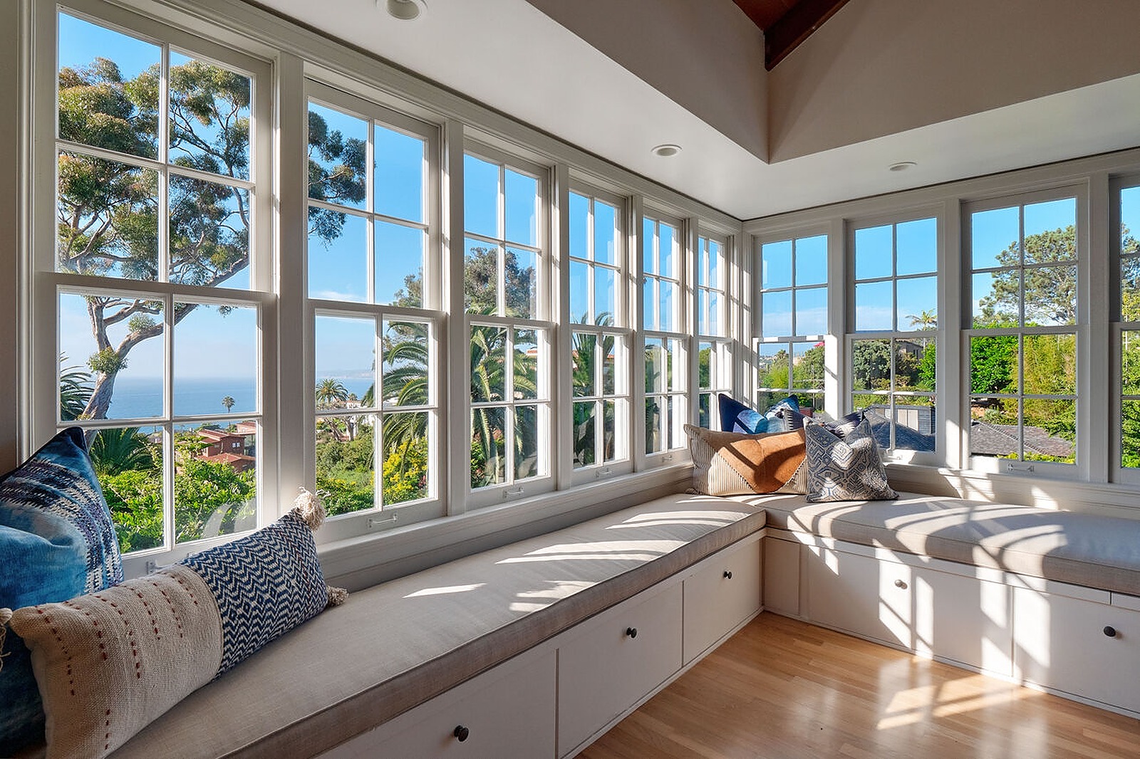 Field Villa - Image 11