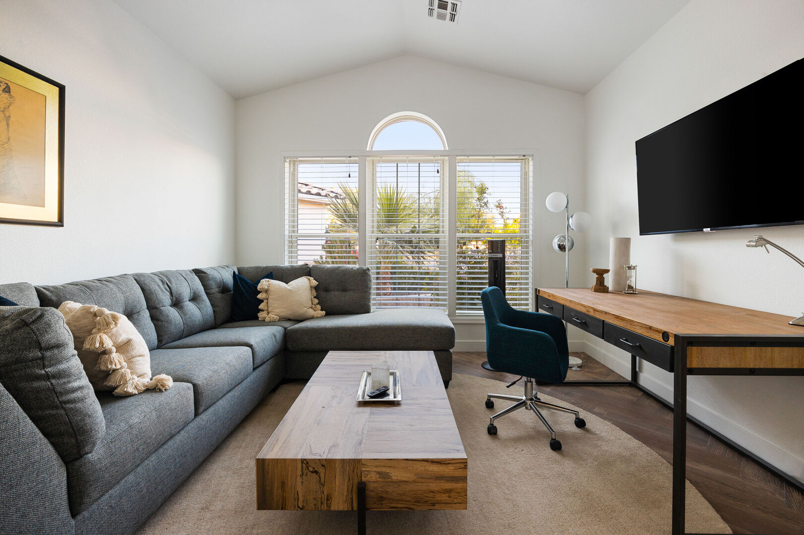 Third Mesa House - Image 12