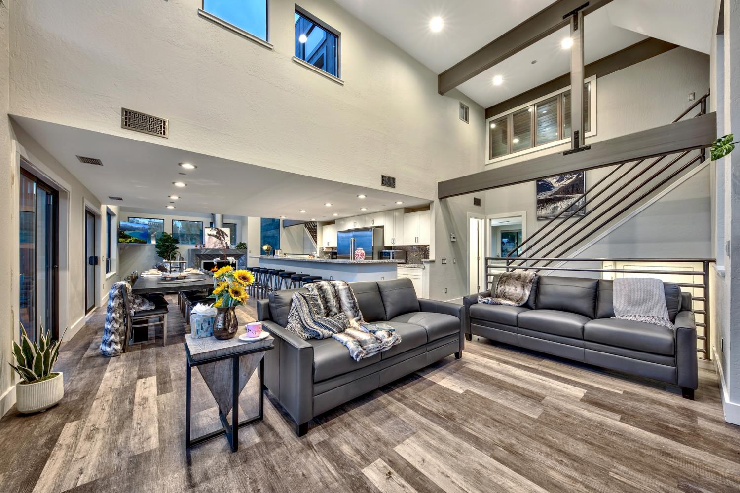 Sapphire House - Image 2