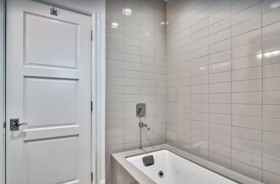 Hall Home - Image 19