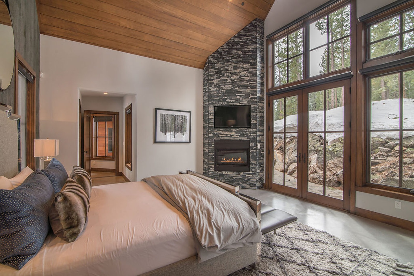 Pine House - Image 16