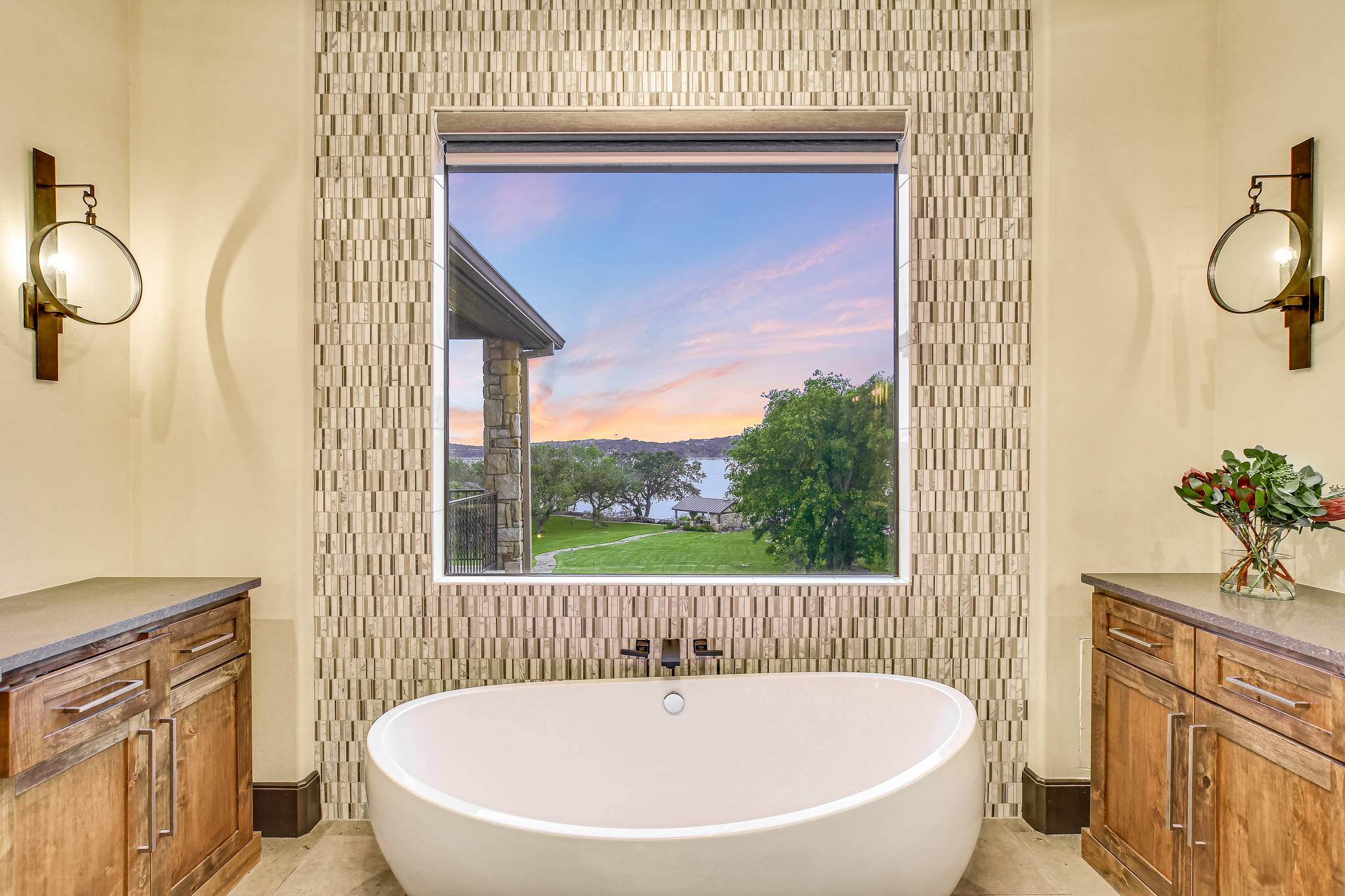 Laurel Manor - Image 28