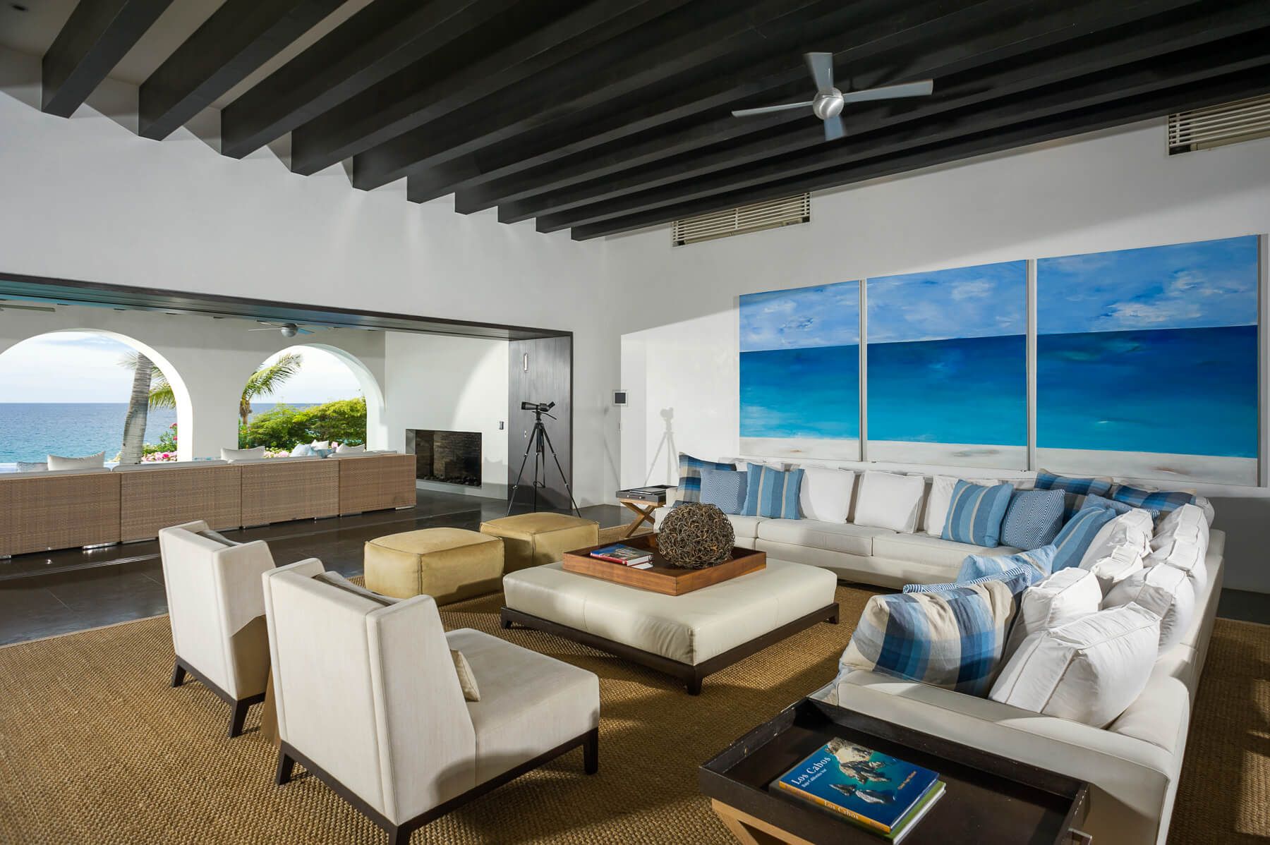 Blue Fan Palm Manor - Image 2