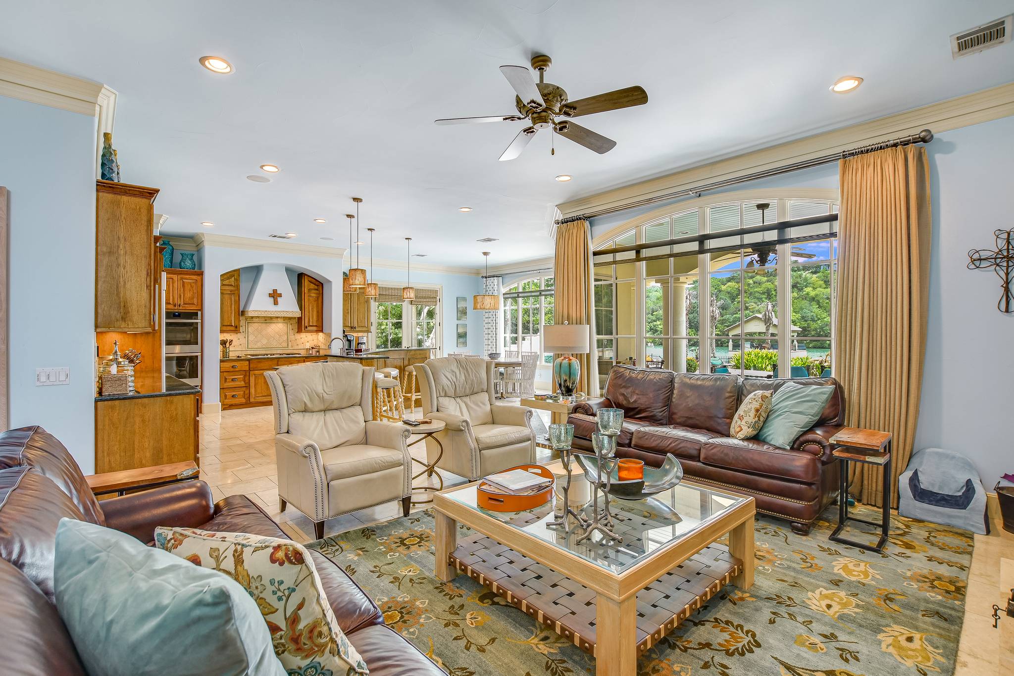 Janis Villa - Image 4