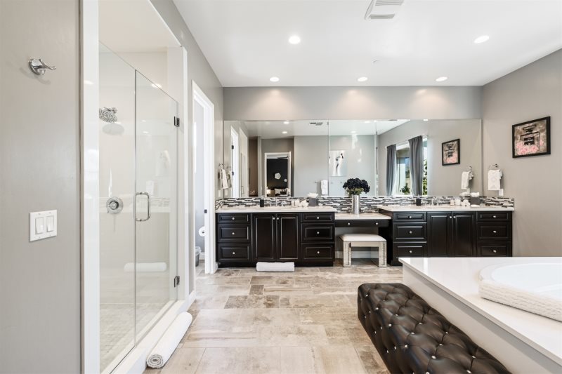 Selena Place - Image 23