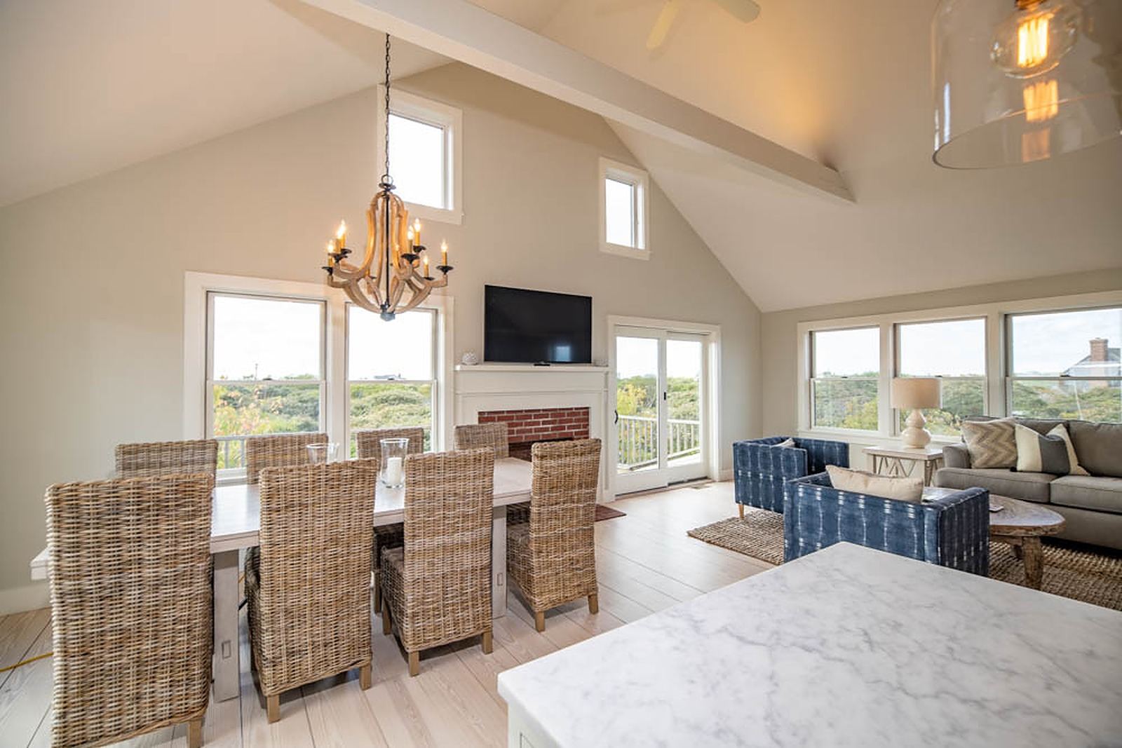 Nevers House - Image 7