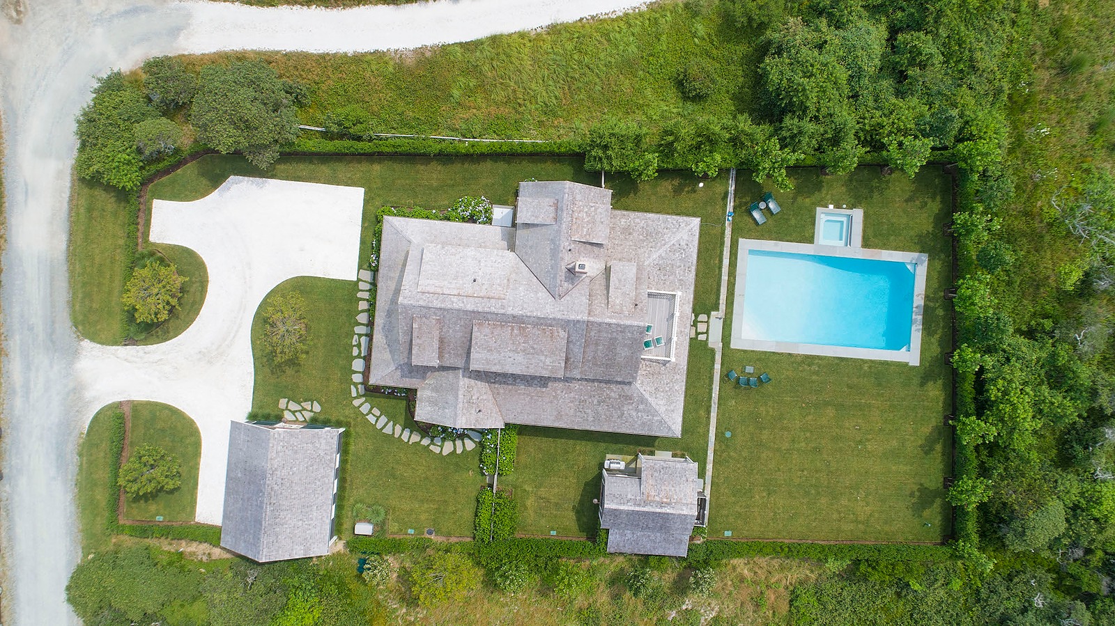 Brier Villa - Image 4