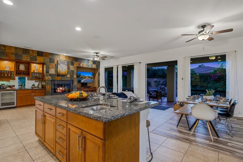 Josefina Villa - Image 8