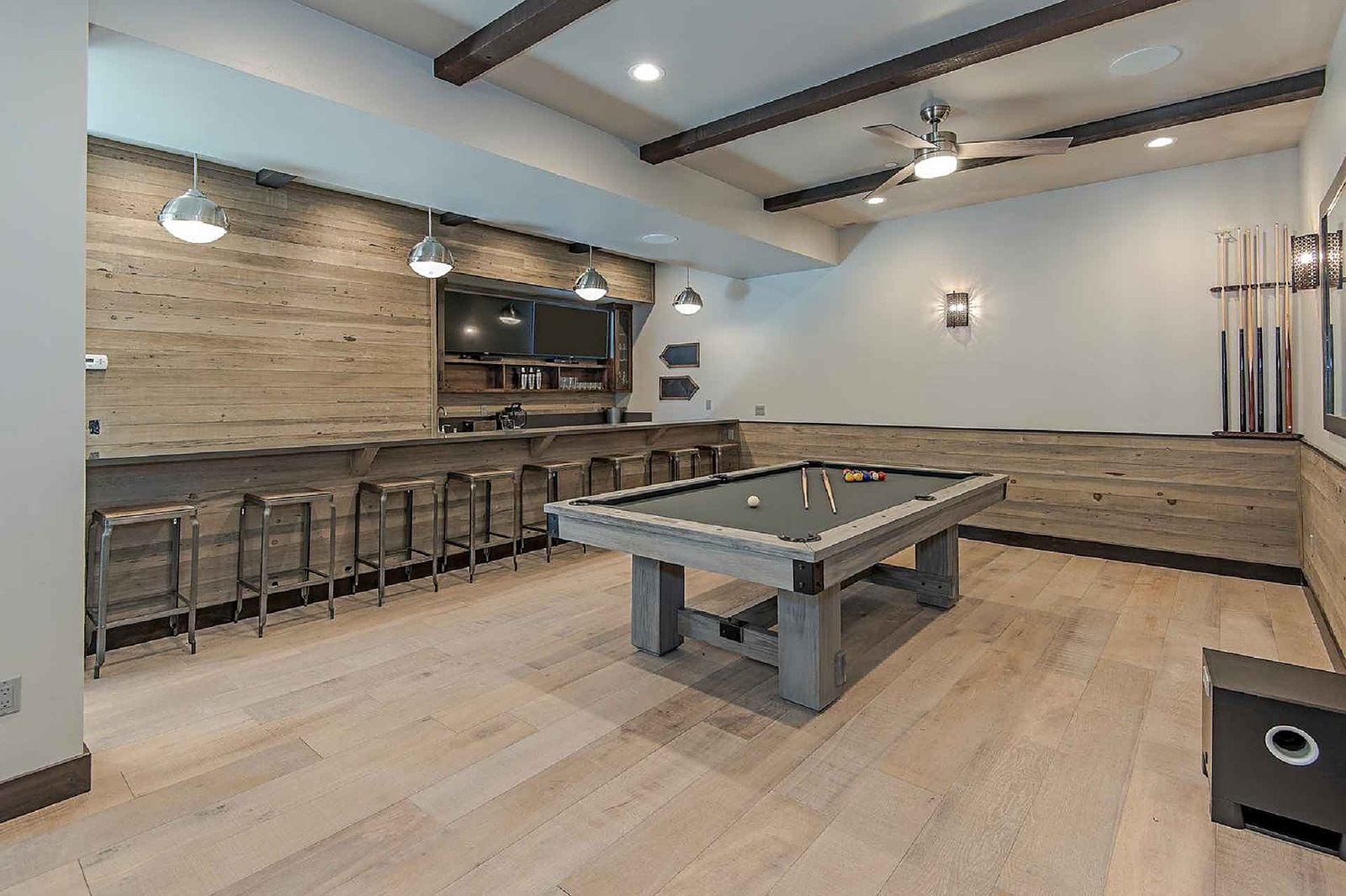 Trail Manor - Image 13