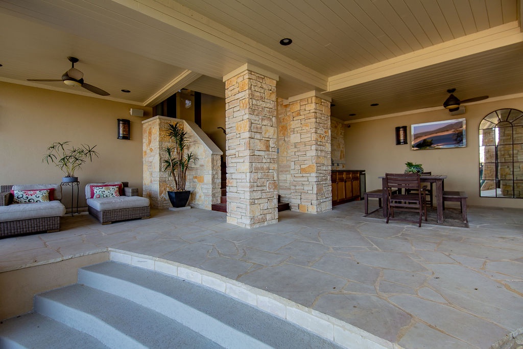 Lakeshore Place - Image 38