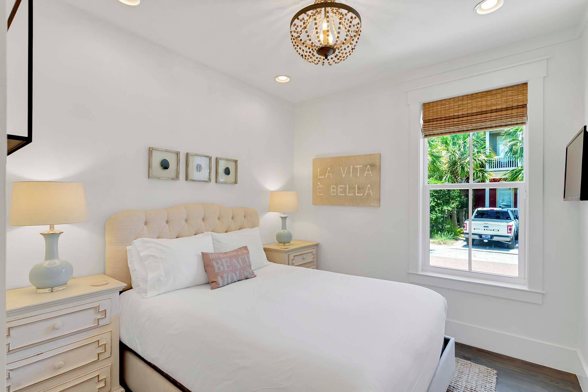 Flip Flop Place - Image 9