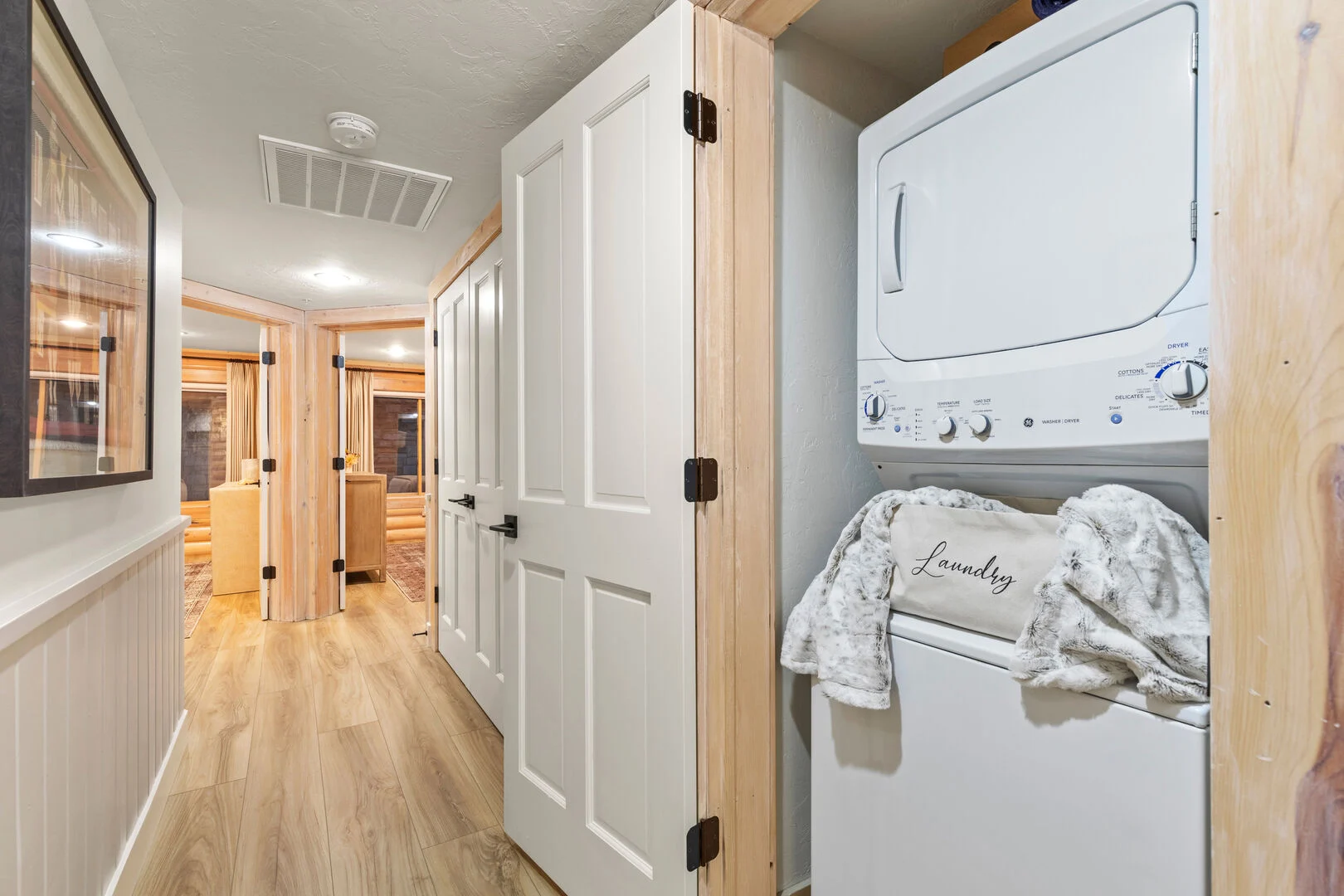 Silver Lake Home - Image 36