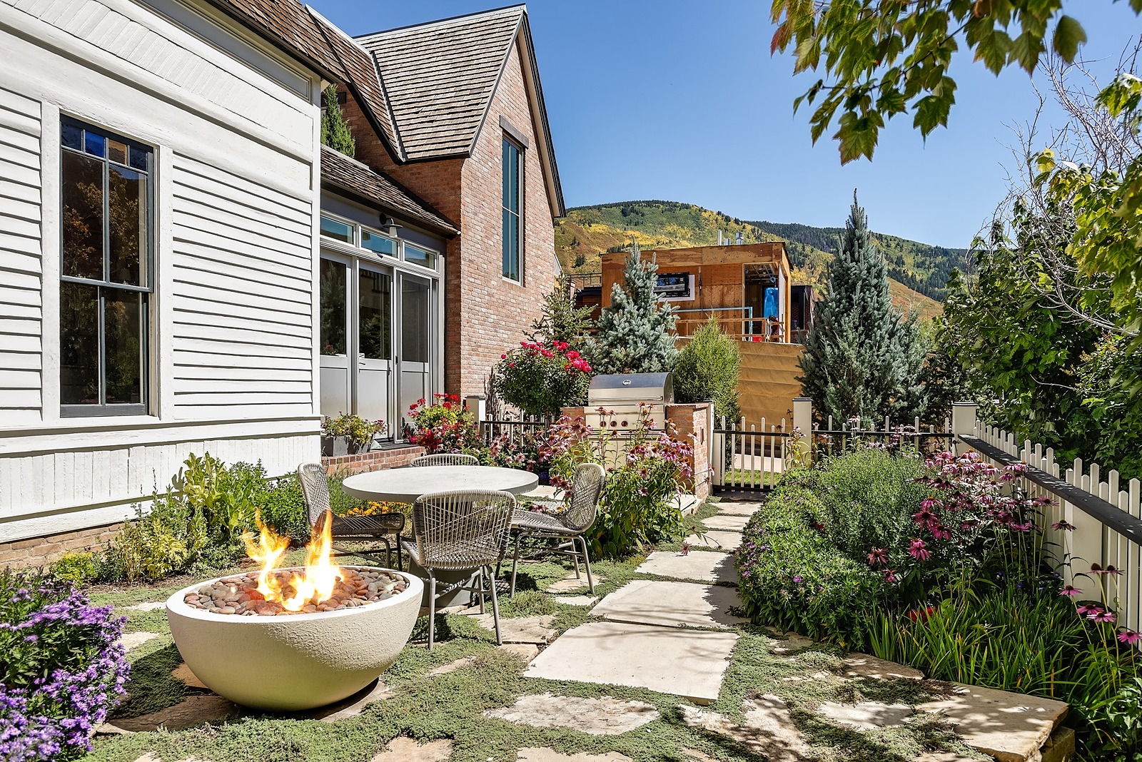 Monarch Place - Image 29