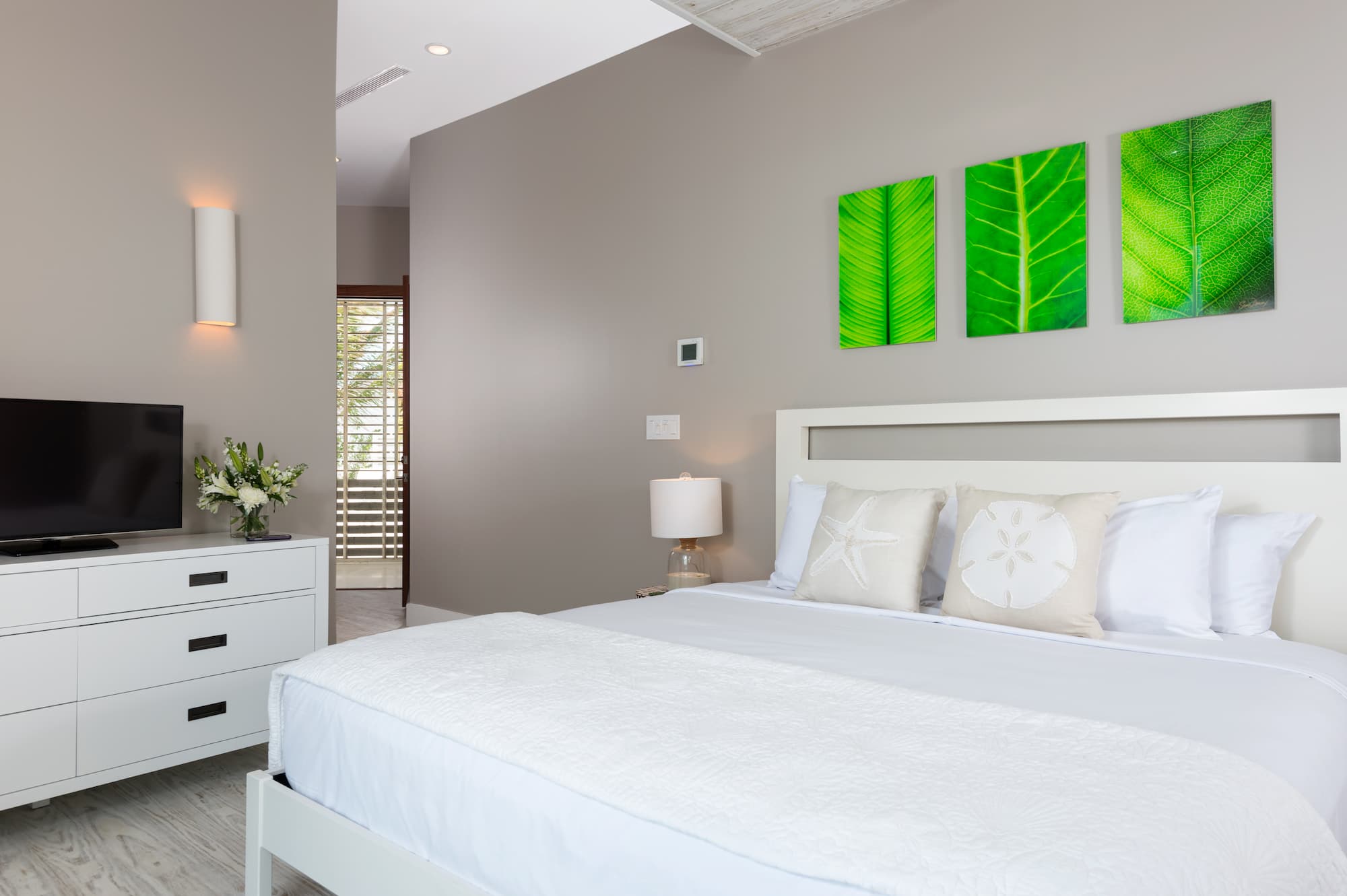 Ocean Waves Place - Image 17