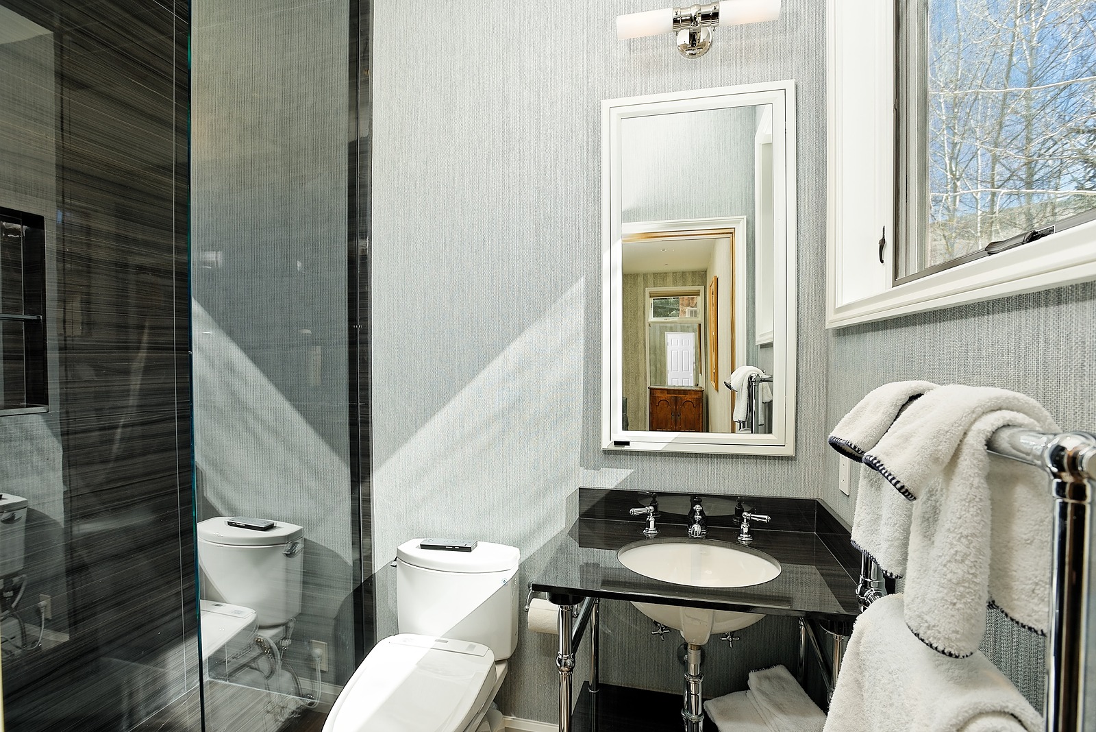 Roaring Manor - Image 46