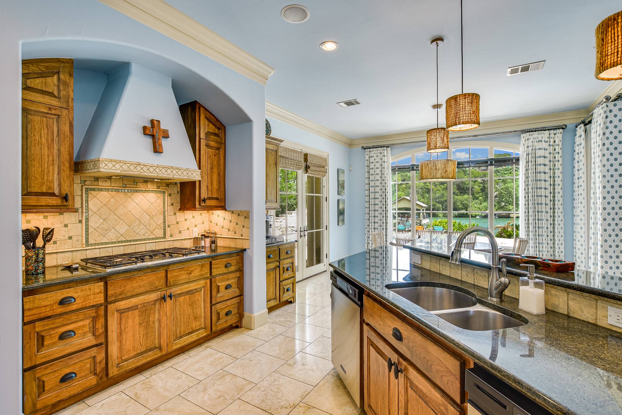 Janis Villa - Image 9