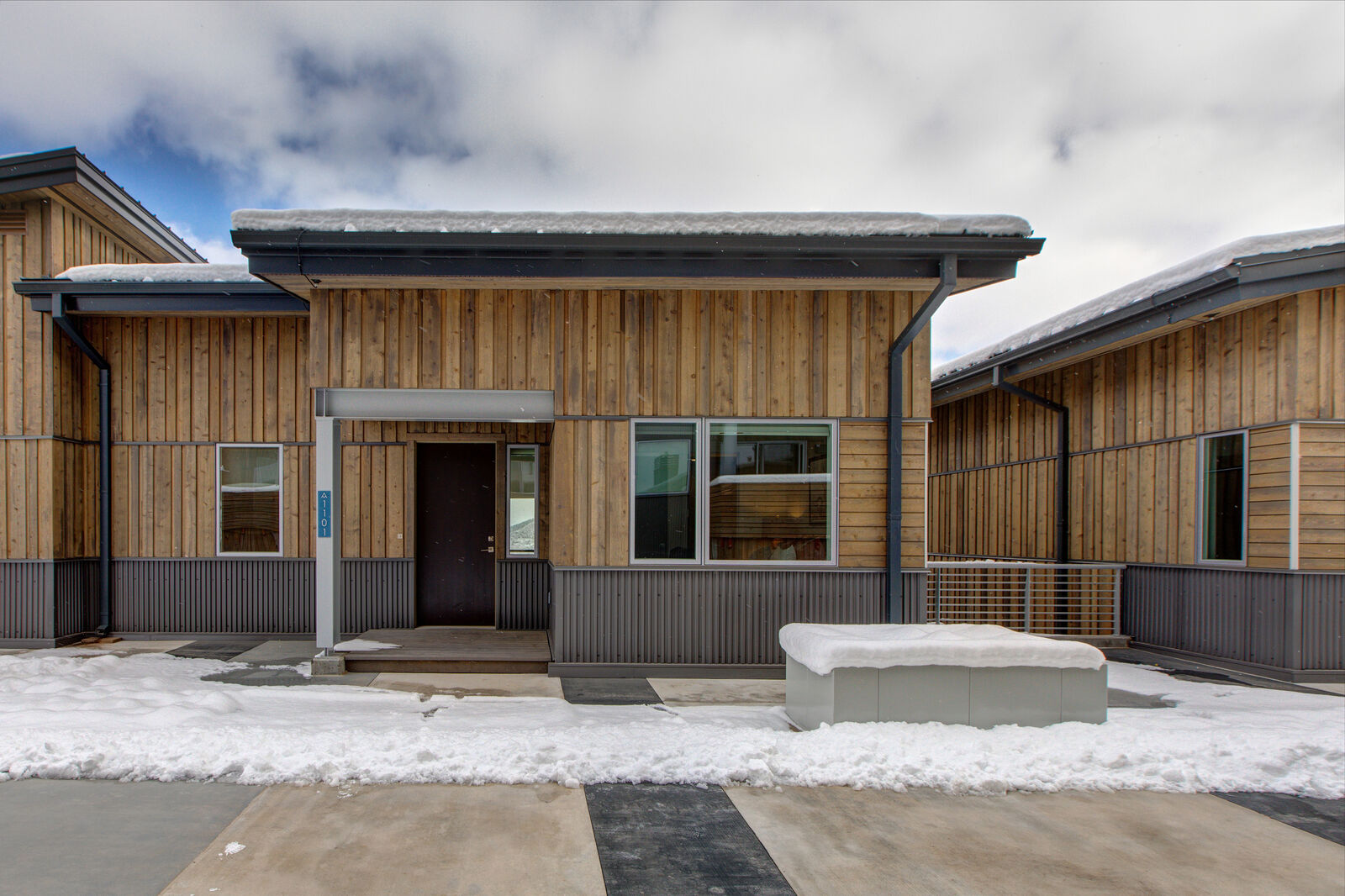 West House - Image 49