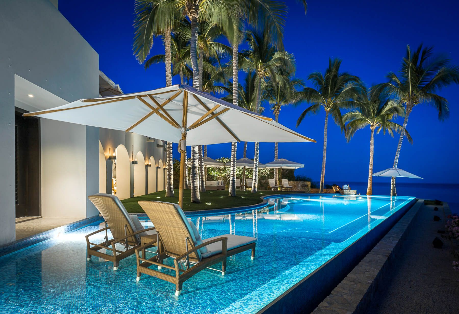 Blue Fan Palm Manor - Image 35