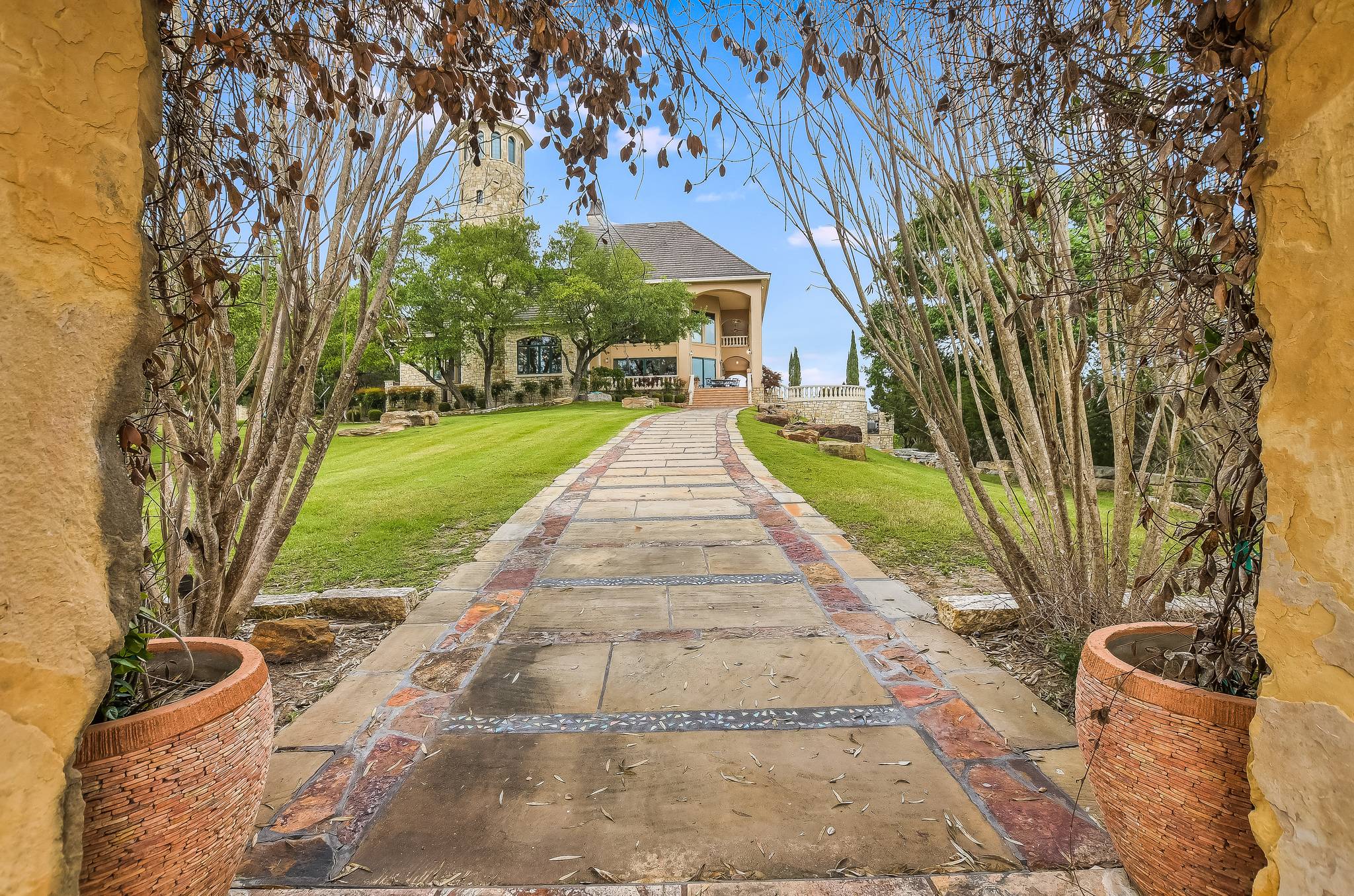 Vaughan Manor - Image 71