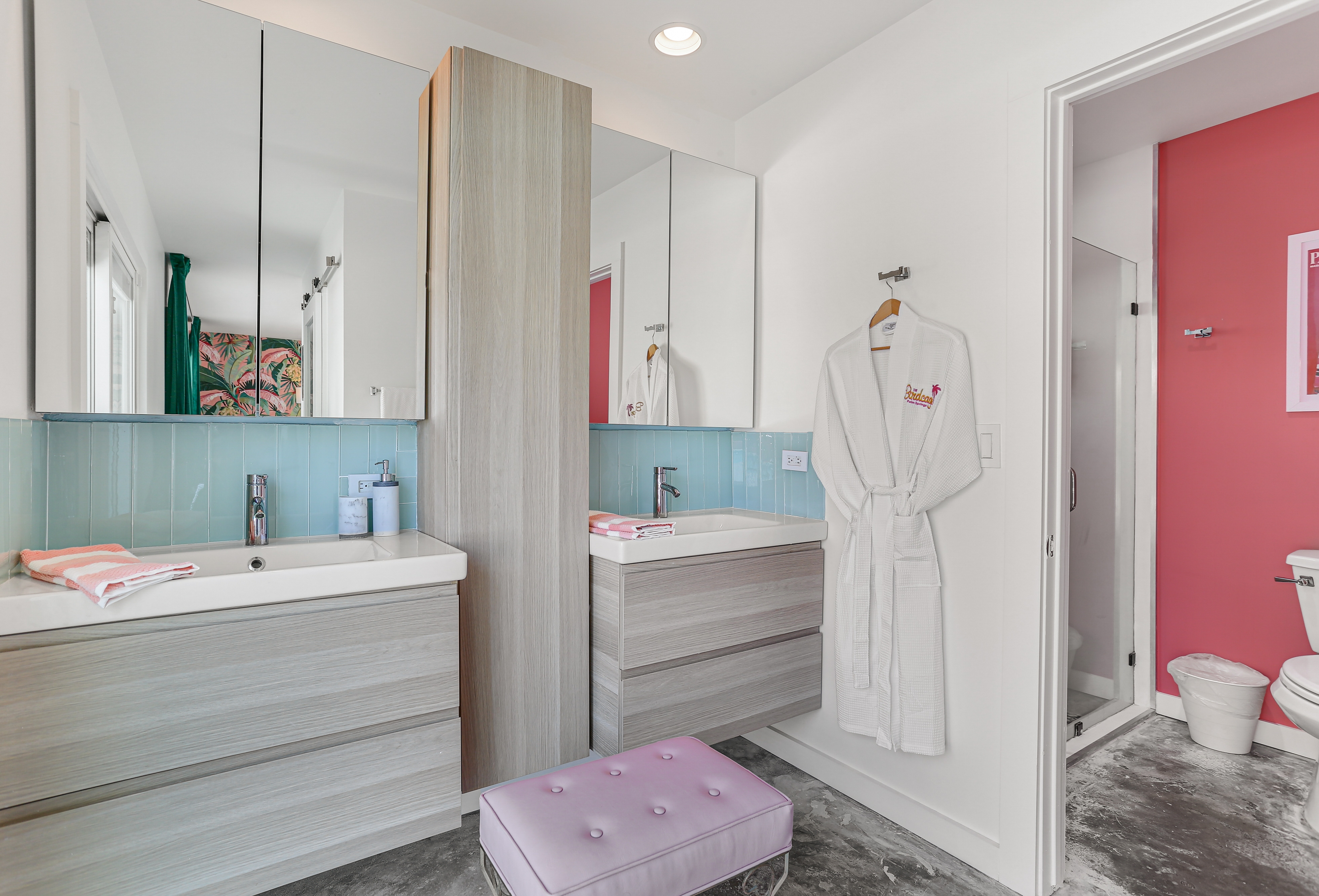 Lujo House - Image 21