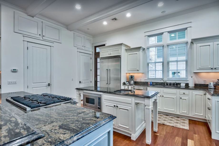 Water House - Image 7