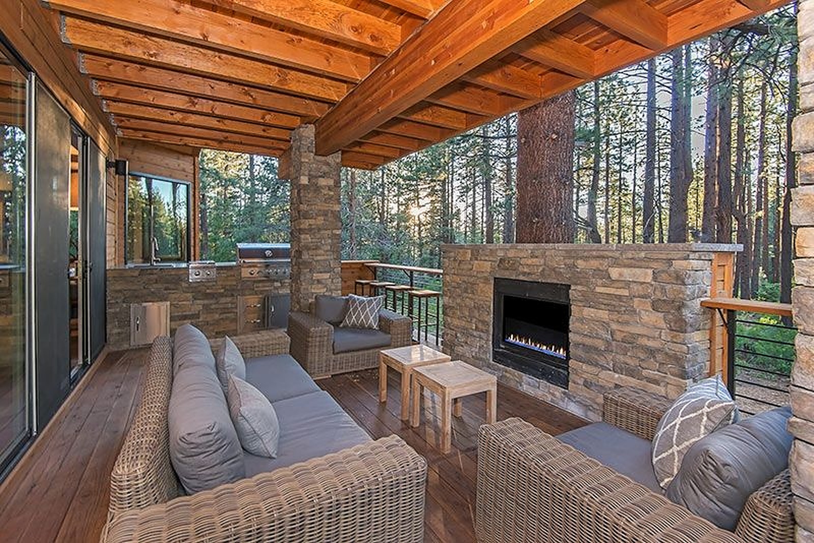 Saddle Manor - Image 61