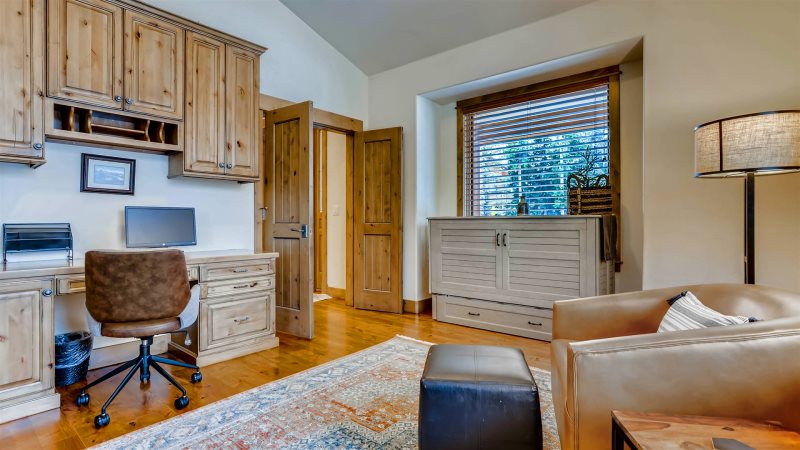 Royal Villa - Image 12