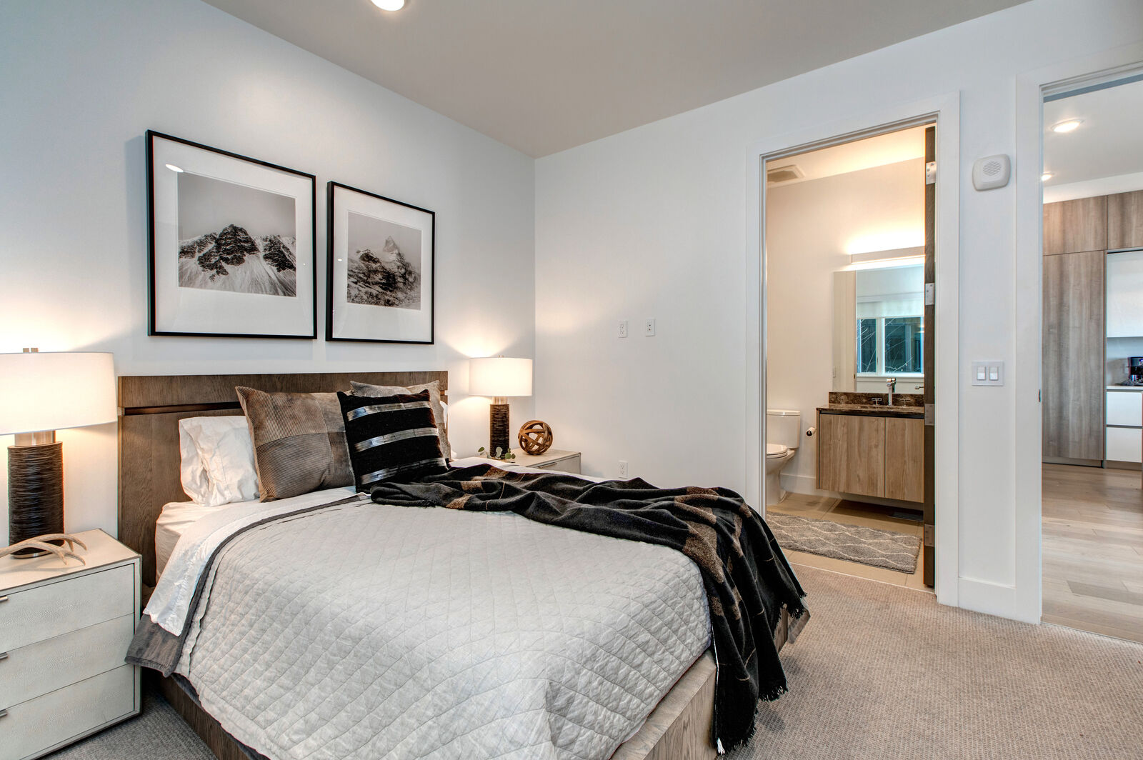 West House - Image 36