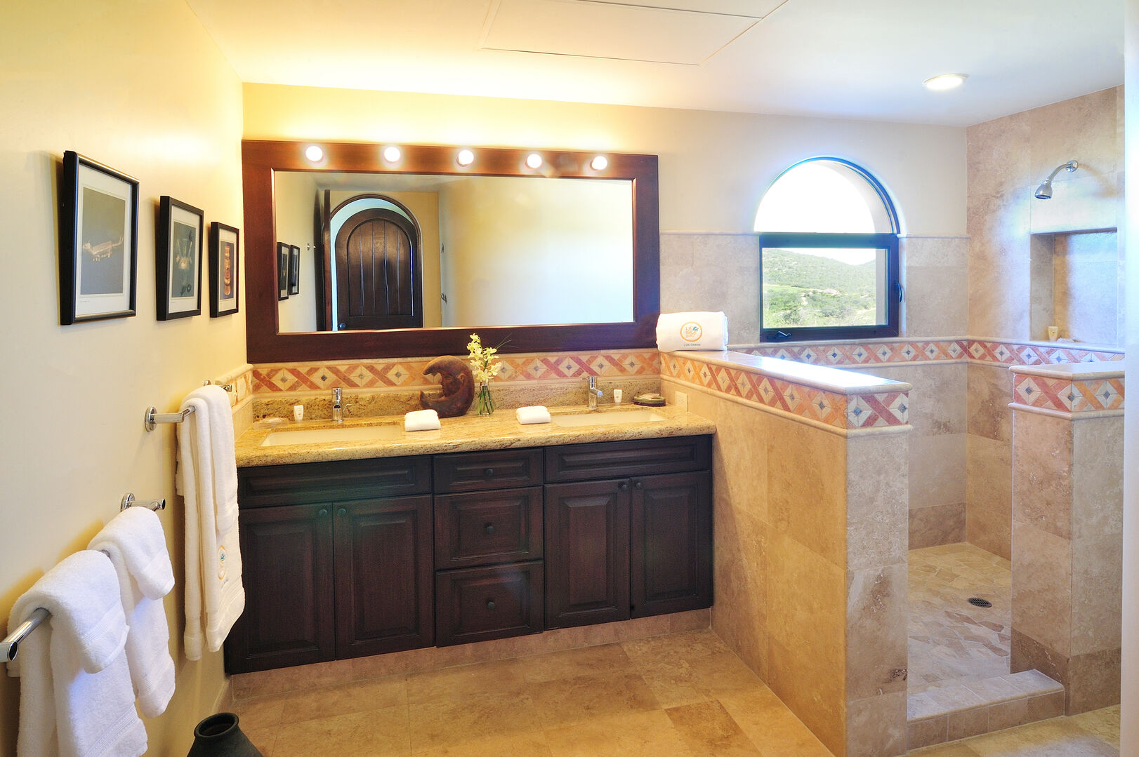 Toyon House - Image 12