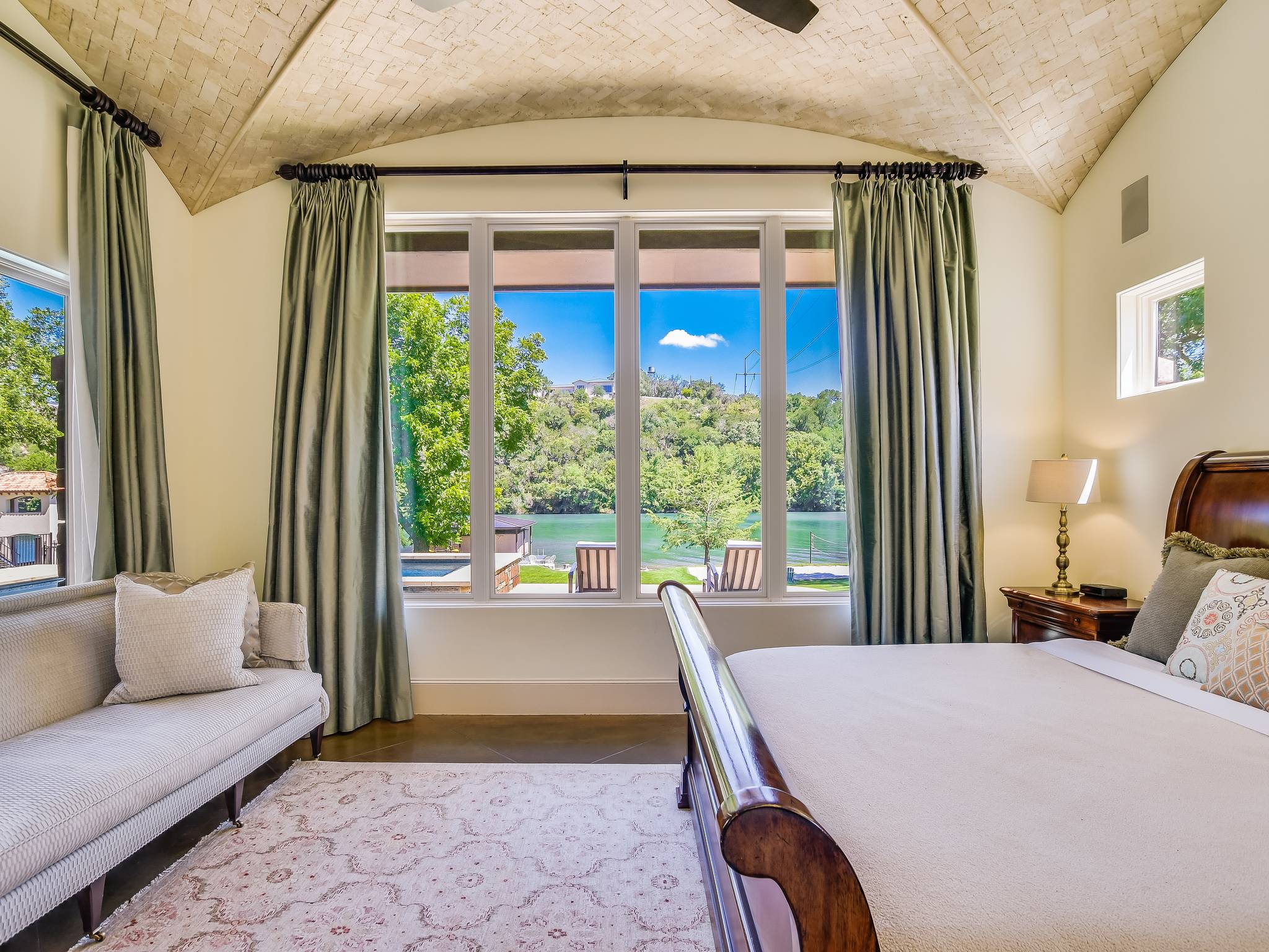 Patterson Manor - Image 20