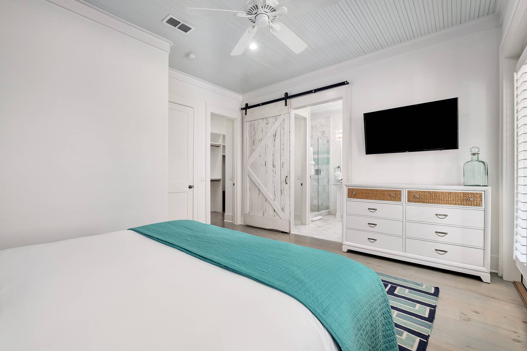 Pinecrest House - Image 27