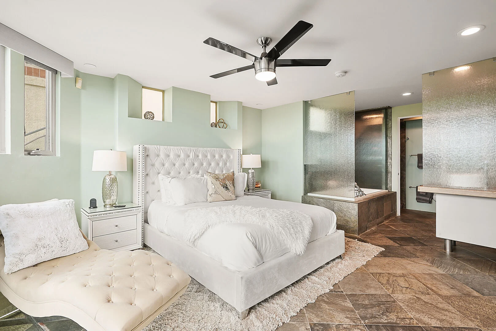 Braun Home - Image 17