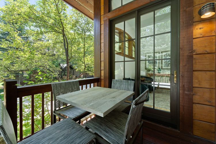 Berg Manor - Image 49