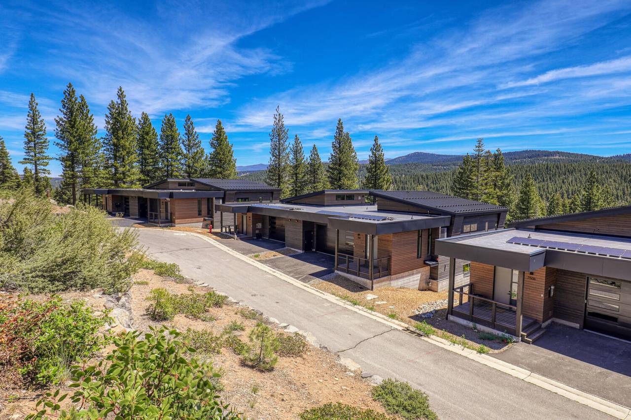 Spring House - Image 39